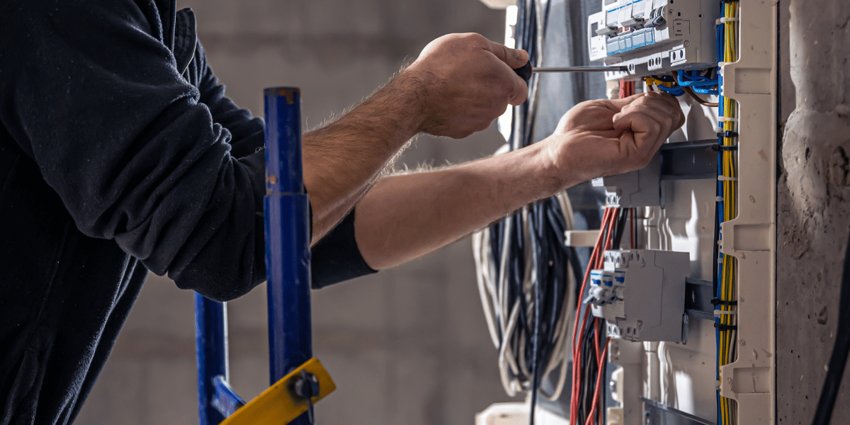 electrical contractor working electrical contractor working