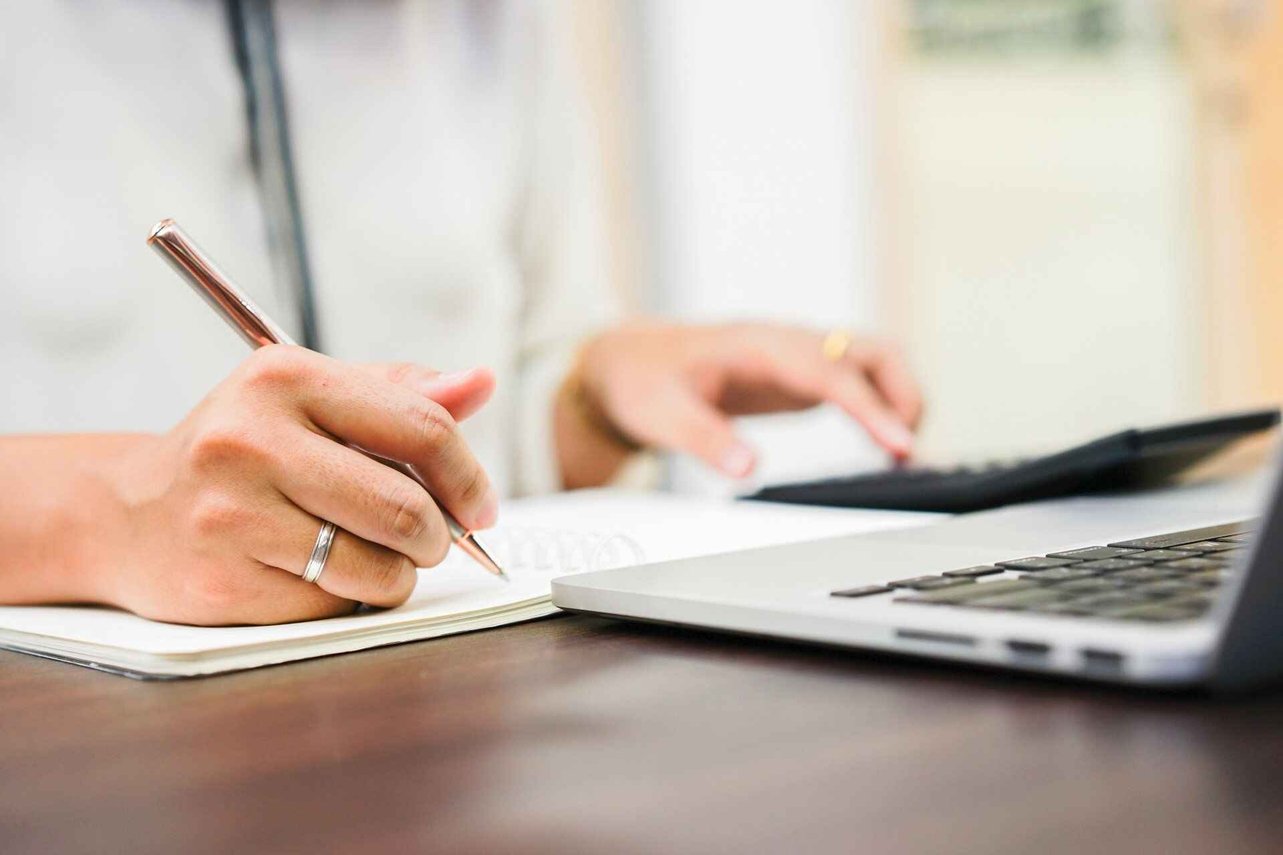 Points North Who Can Sign Certified Payroll Reports?