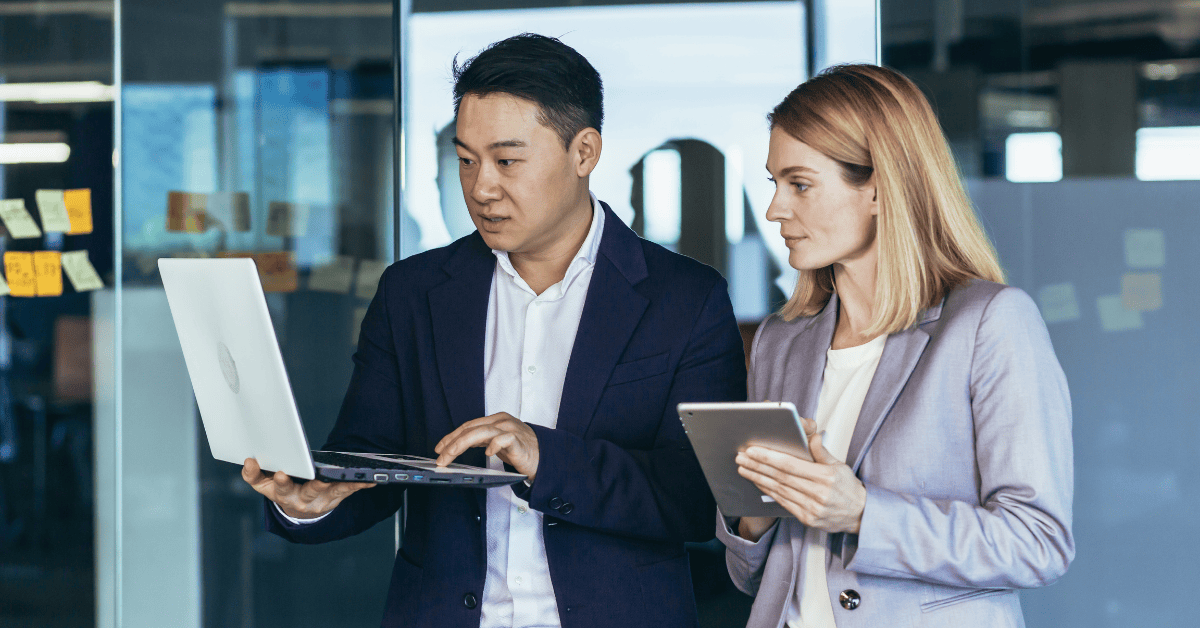 Time Tracking with Compliance Expertise - ClockShark Hero Image